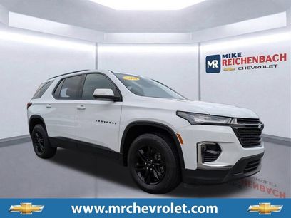Used 2023 Chevrolet Traverse LT