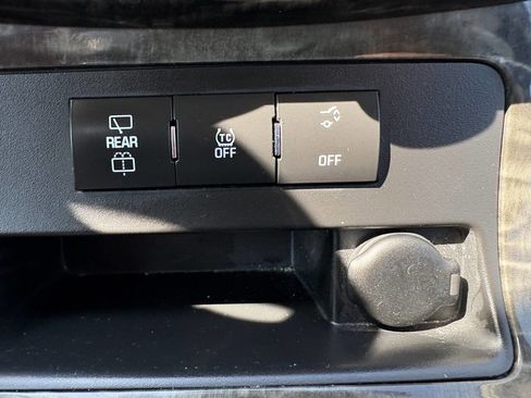 Used 2013 Buick Enclave Convenience FWD image 32