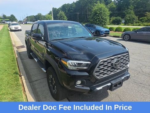 Used 2022 Toyota Tacoma TRD Off-Road AWD/4WD image 1