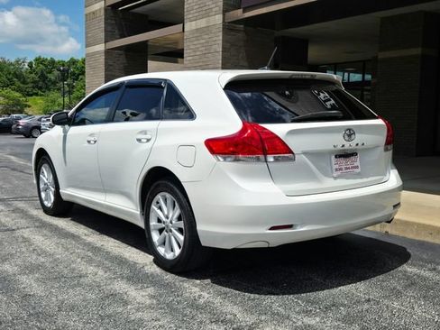 Used 2011 Toyota Venza FWD image 8