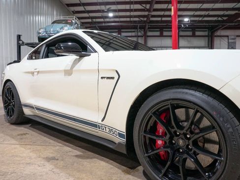 Used 2020 Ford Mustang Shelby GT350 w/ Technology Package RWD image 29