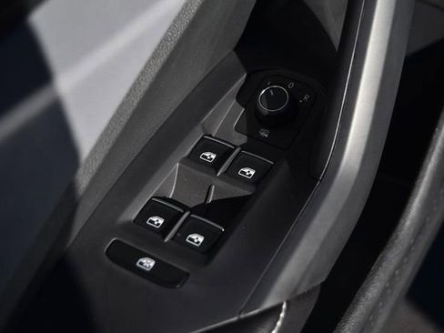 New 2026 Volkswagen Jetta SE image 8