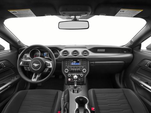 Used 2017 Ford Mustang Coupe RWD image 9