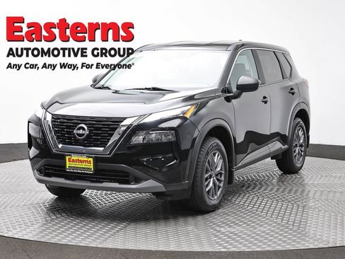 Used 2023 Nissan Rogue S AWD/4WD image 1