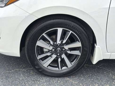 Certified 2025 Nissan Versa SV w/ Trunk Package FWD image 11