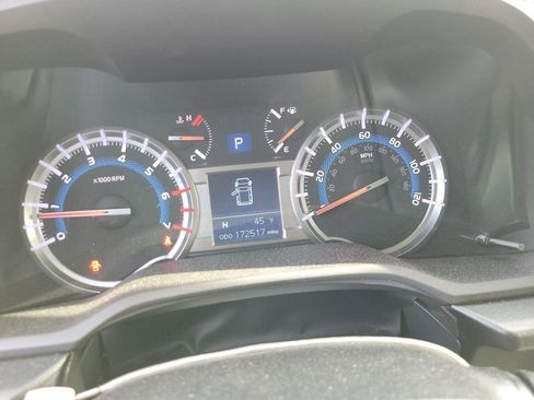 Used 2018 Toyota 4Runner SR5 Premium image 10