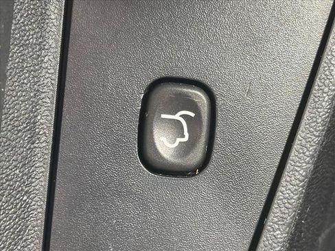 Used 2017 Dodge Grand Caravan GT FWD image 18