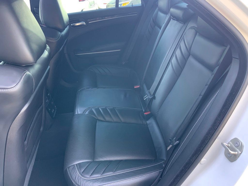 Certified 2023 Chrysler 300 C RWD image 14