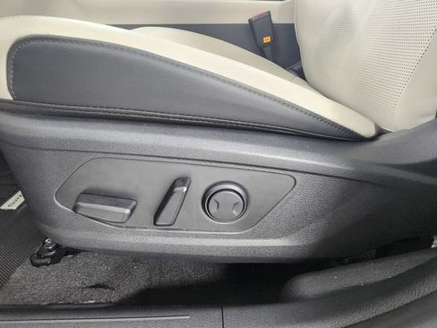 Used 2026 Kia Sportage EX FWD image 11