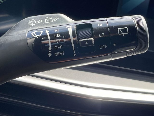 Certified 2026 Kia Sorento LX FWD image 24