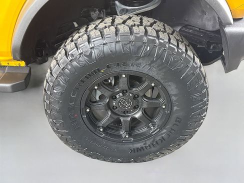 Used 2022 Ford Bronco Wildtrak AWD/4WD image 32