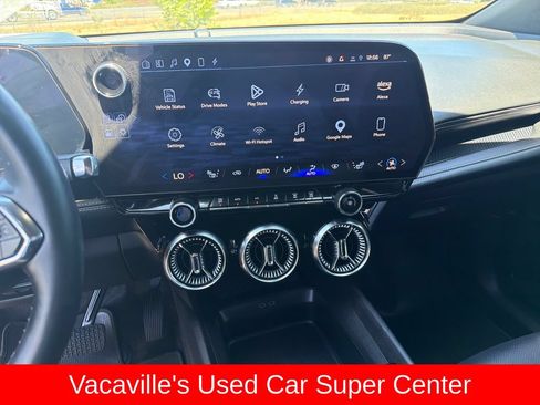 Used 2024 Chevrolet Blazer EV LT AWD/4WD image 17
