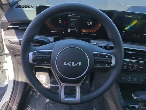 New 2026 Kia K5 LXS image 10