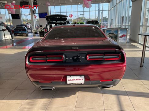 Used 2020 Dodge Challenger R/T Scat Pack image 5