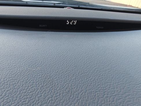 Used 2011 Toyota Camry image 28