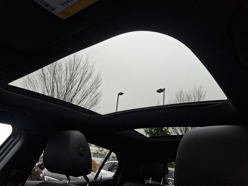 Certified 2019 Mercedes-Benz GLA 250 4MATIC image 14