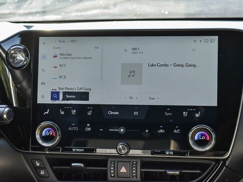 Used 2023 Lexus NX 450h+ 450h+ Luxury image 12