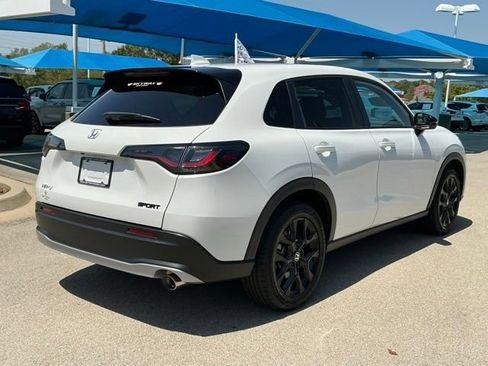 Certified 2024 Honda HR-V Sport image 3
