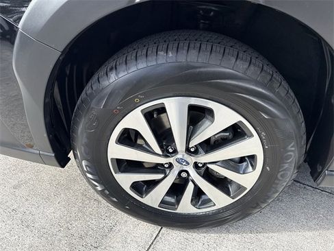 Certified 2024 Subaru Outback Premium image 10