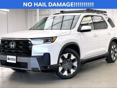 New 2026 Honda Pilot Elite image 2