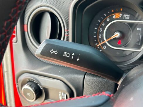 Used 2024 Jeep Wrangler Unlimited Rubicon AWD/4WD image 23