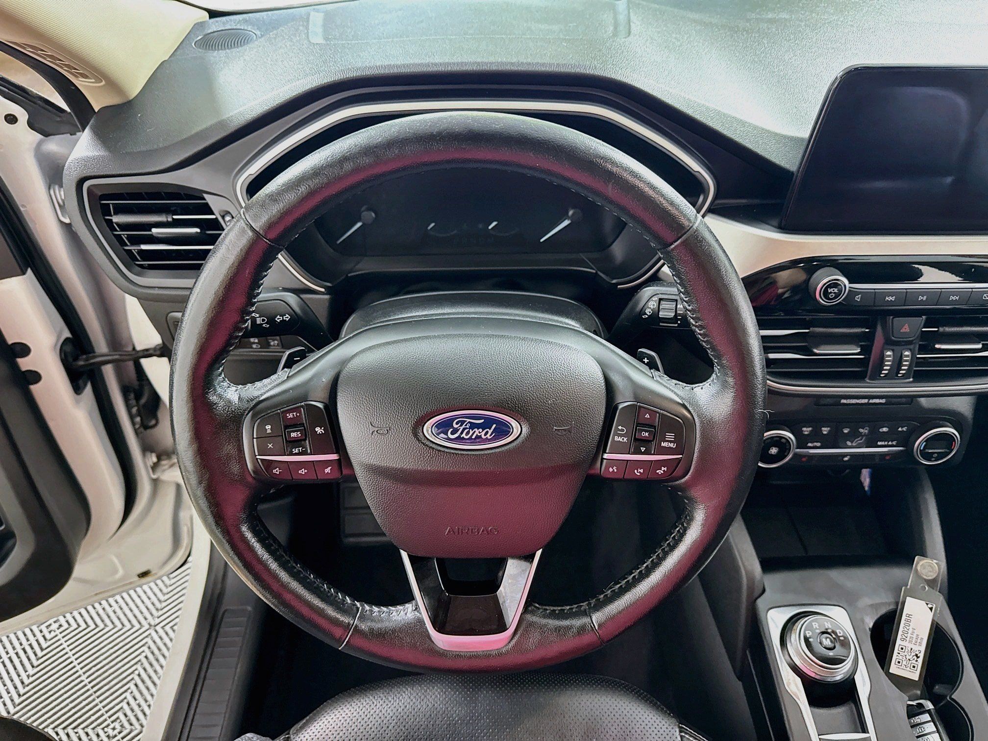 Used 2020 Ford Escape SEL AWD/4WD image 16