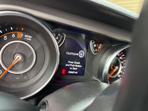 Used 2021 Jeep Wrangler Sport image 14