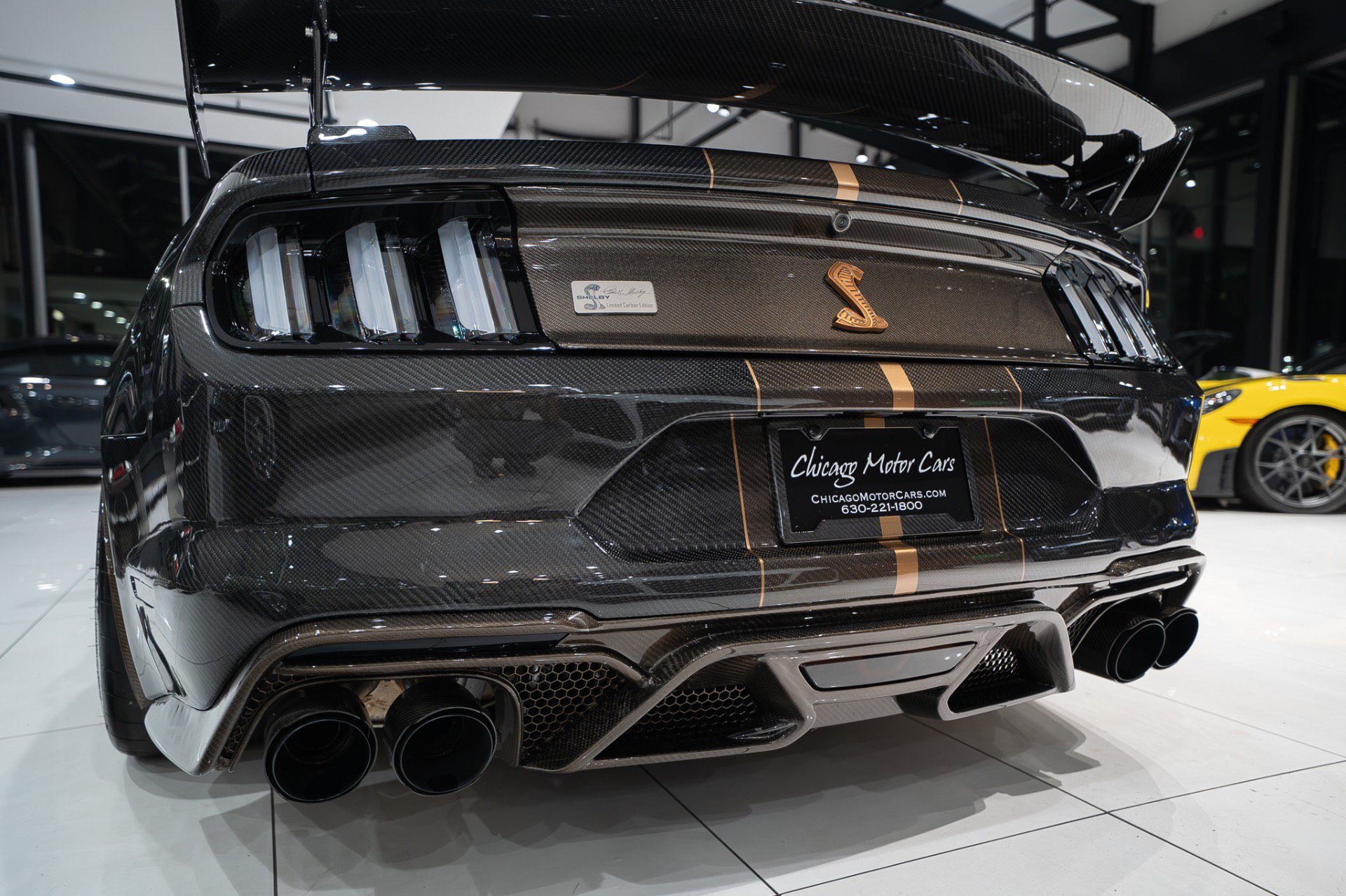 Used 2022 Ford Mustang Shelby GT500 w/ Carbon Fiber Track Pack RWD image 42