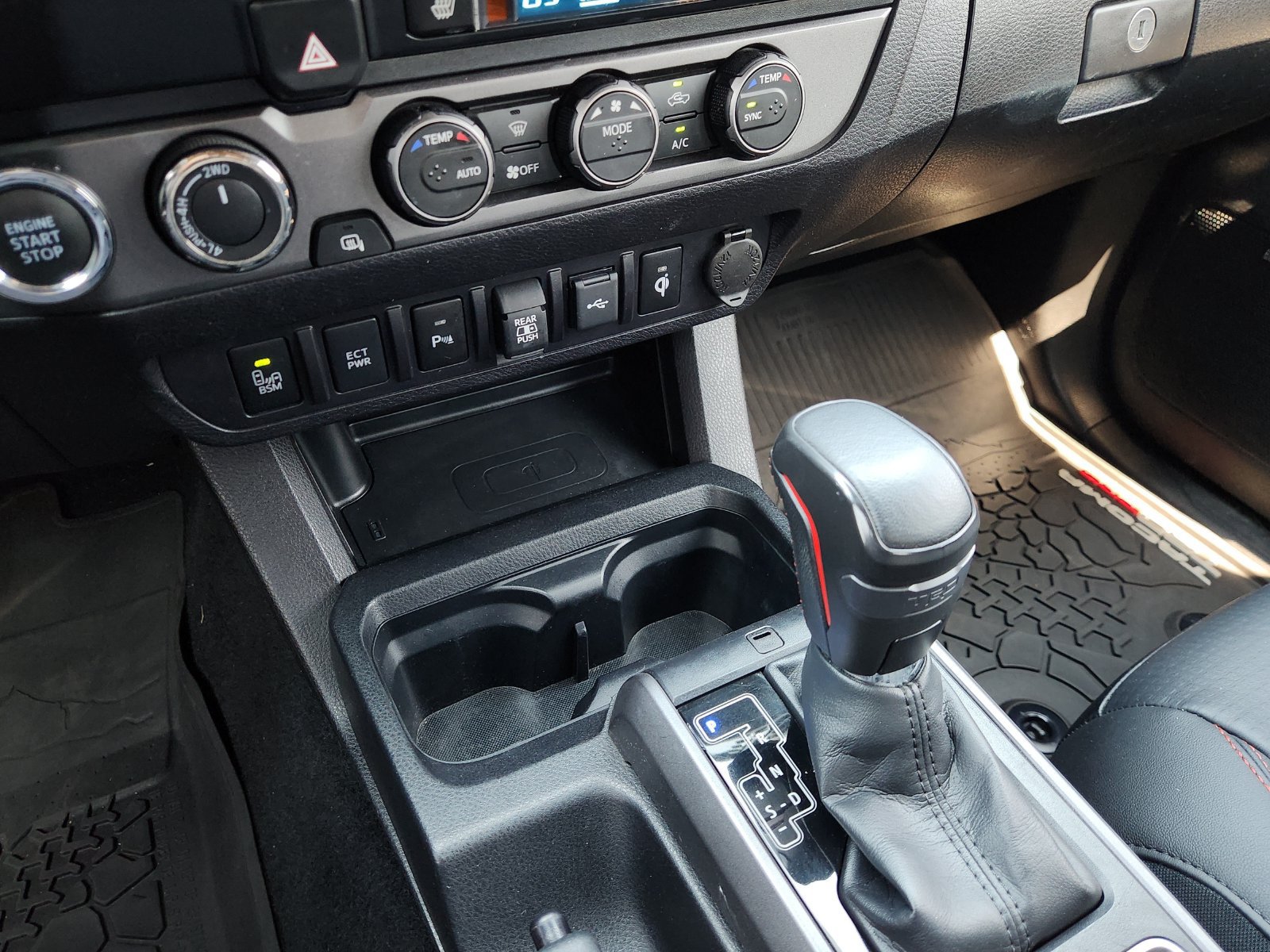 Used 2023 Toyota Tacoma TRD Pro AWD/4WD image 24