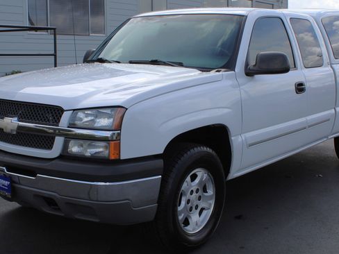 Used 2003 Chevrolet Silverado 1500 LS image 2