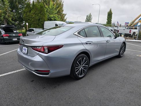 Used 2022 Lexus ES 250 w/ Premium Package image 6