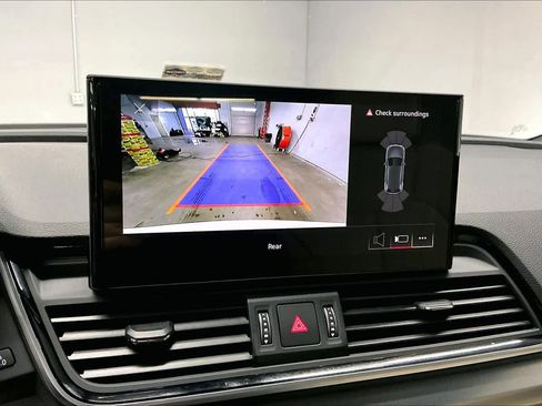 Used 2025 Audi Q5 2.0T Premium w/ Convenience Plus Package image 24