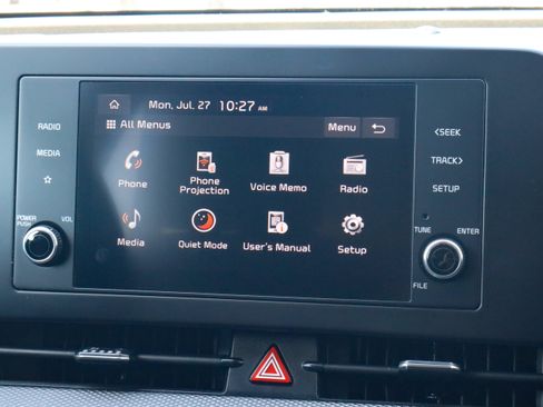 Used 2025 Kia Sportage LX FWD image 19