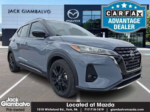Used 2023 Nissan Kicks SR w/ SR Premium Package FWD image 1