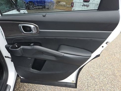 Used 2026 Kia Sorento SX image 12