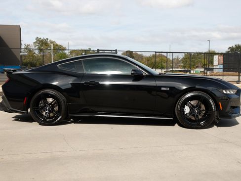 Used 2024 Ford Mustang GT image 18