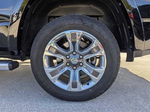 Used 2023 RAM 1500 Limited w/ Body Color Bumper Group image 15