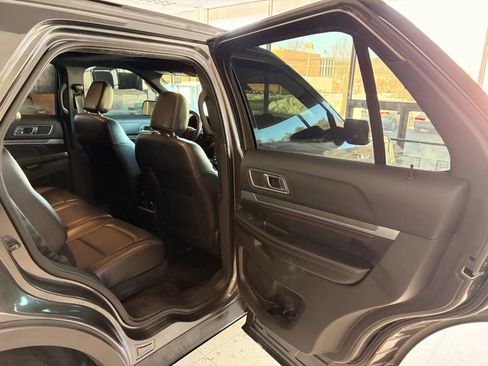Used 2018 Ford Explorer Sport w/ Equipment Group 401A image 20