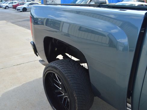 Used 2011 Chevrolet Silverado 1500 LT w/ All-Star Edition AWD/4WD image 11