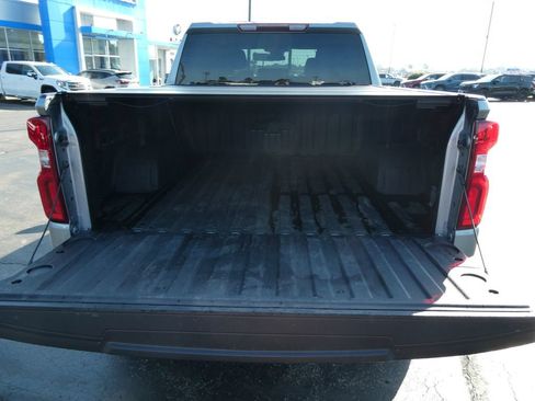 Used 2023 Chevrolet Silverado 1500 RST AWD/4WD image 17