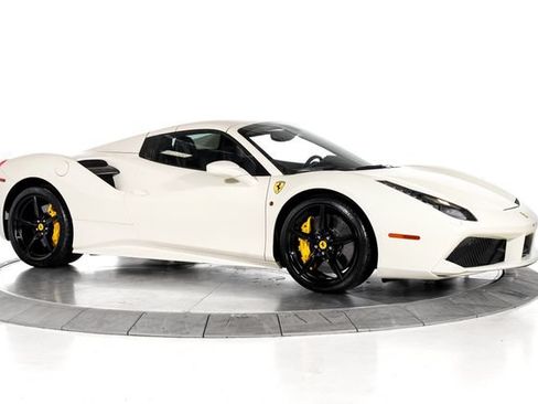 Certified 2018 Ferrari 488 Spider RWD image 14