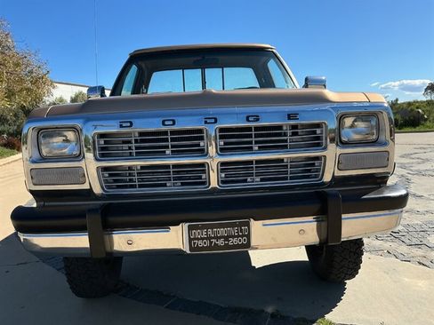 Used 1991 Dodge D/W Truck 350 image 3