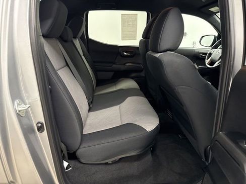 Used 2023 Toyota Tacoma TRD Sport image 18