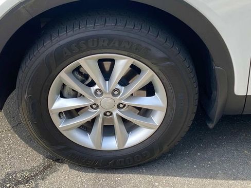 Used 2018 Kia Sorento LX image 6