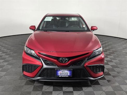 Used 2022 Toyota Camry SE w/ Cold Weather Package AWD/4WD image 10