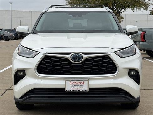 Used 2020 Toyota Highlander XLE image 8