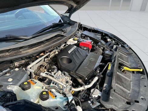 Used 2024 Nissan Rogue SV AWD/4WD image 15