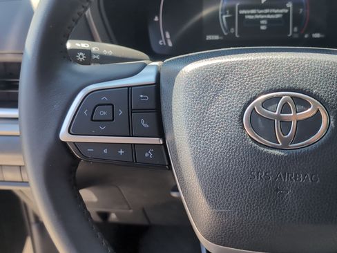 Certified 2024 Toyota Grand Highlander XLE image 19