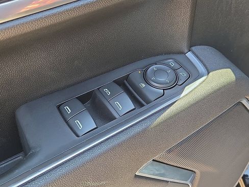 Used 2025 Chevrolet Silverado 1500 LT AWD/4WD image 21