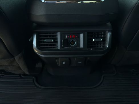 Used 2023 Ford F150 Lariat w/ Equipment Group 502A High AWD/4WD image 39